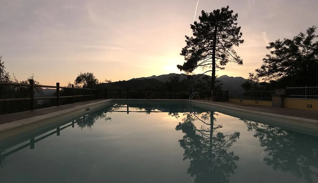Agriturismo Il Pino contacts
